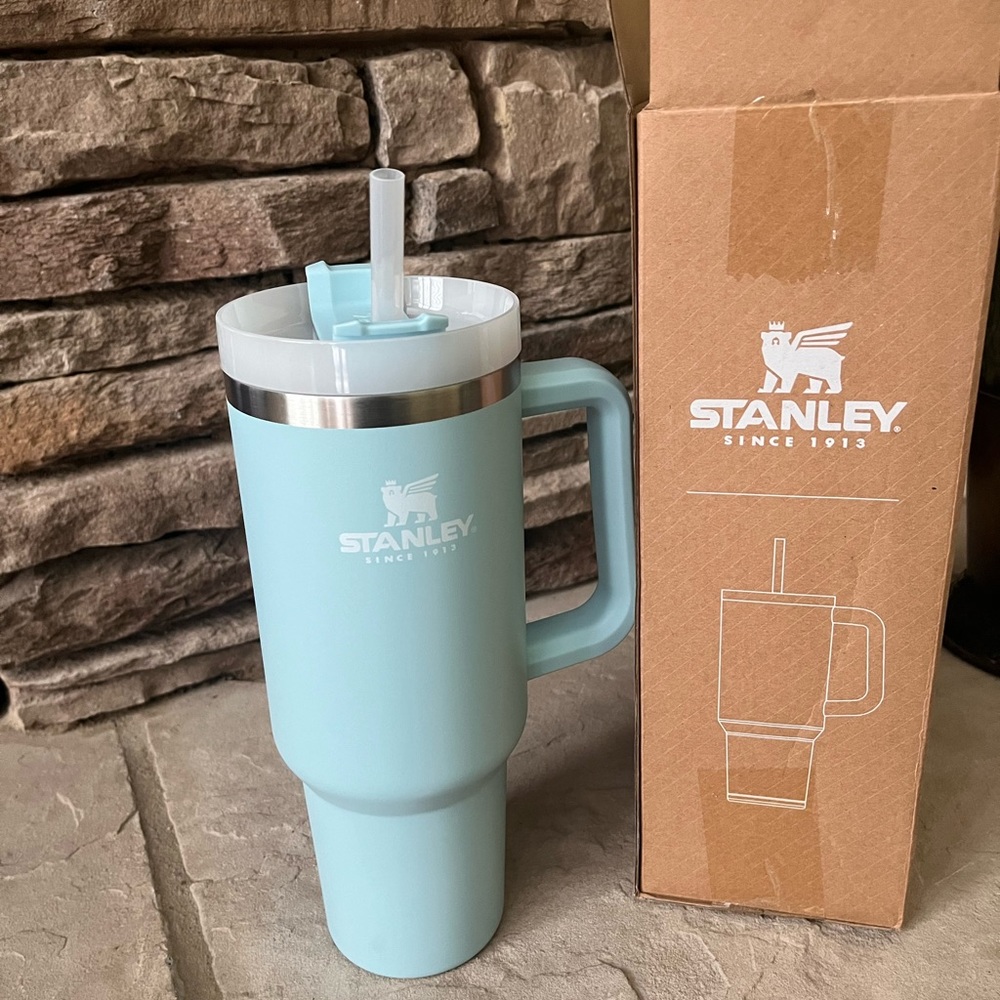 STANLEY ADVENTURE QUENCHER TRAVEL TUMBLER| 40 oz - Limited edition - Aqua